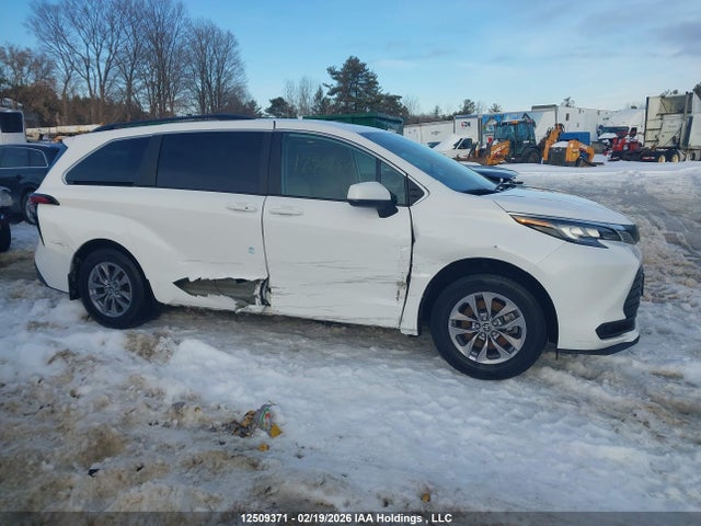 5TDGRKEC3NS109494 Toyota Sienna Le/xle/xse/limited/platinum