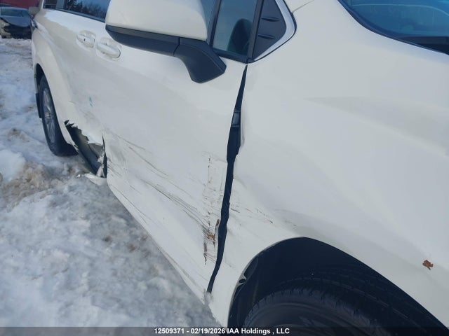 5TDGRKEC3NS109494 Toyota Sienna Le/xle/xse/limited/platinum