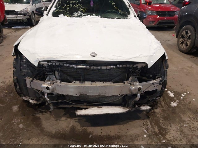 55SWF8EB5KU289185 Mercedes-Benz C 300 4matic