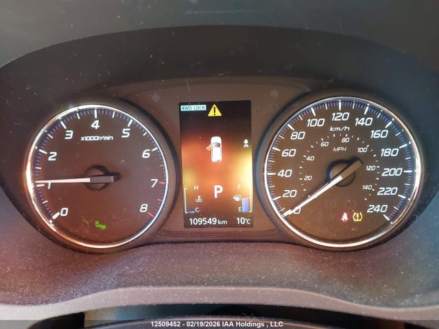 JA4AZ2A3XHZ611945 Mitsubishi Outlander Es