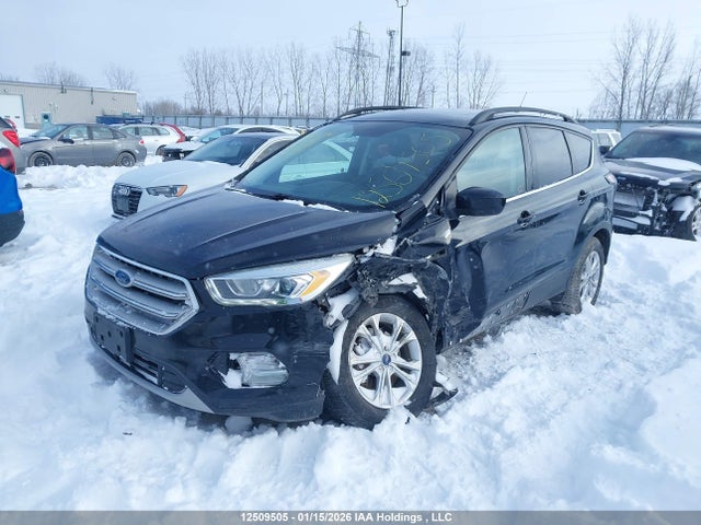 1FMCU9HD1JUC83382 Ford ESCAPE SEL