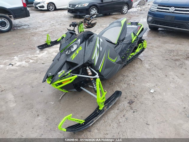 12509510 :رقم المزاد ، 4UF18SNW9JT110981 vin ، 2018 Arctic Cat  مزاد بيع