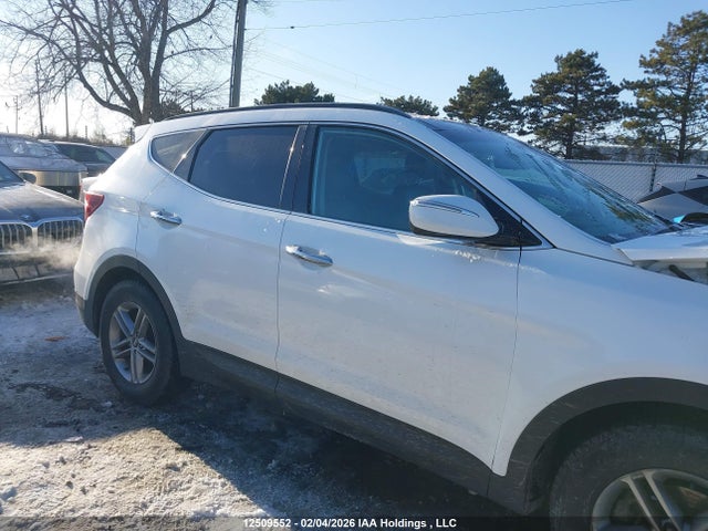 5NMZUDLB5HH044765 Hyundai Santa Fe Sport 2.4 Se