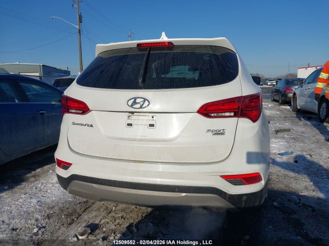 5NMZUDLB5HH044765 Hyundai Santa Fe Sport 2.4 Se
