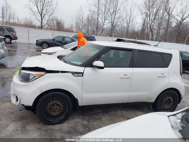 KNDJP3A58H7423133 KIA SOUL +
