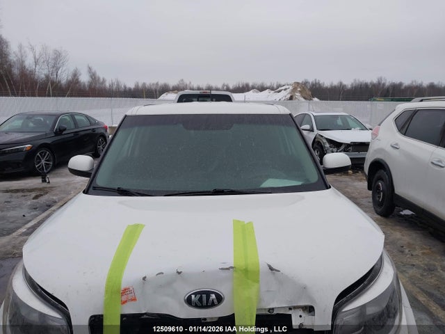 KNDJP3A58H7423133 KIA SOUL +