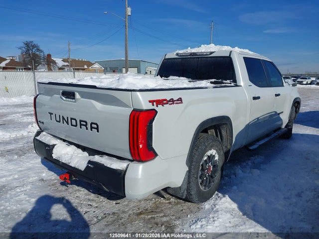 Продаж на аукціоні авто 2024 Toyota Tundra Hybrid Limited 4x4, vin: 5TFWC5EC5RX006608, номер лоту: 12509641
