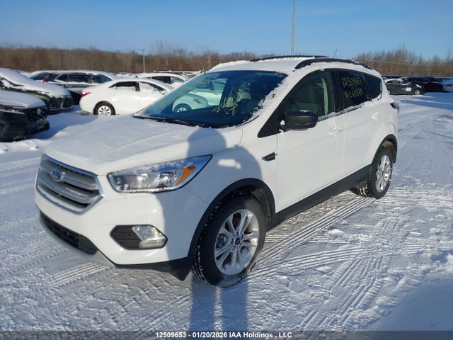 1FMCU9GD1JUC65370 Ford ESCAPE SE