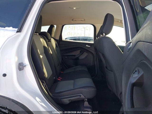 1FMCU9GD1JUC65370 Ford ESCAPE SE