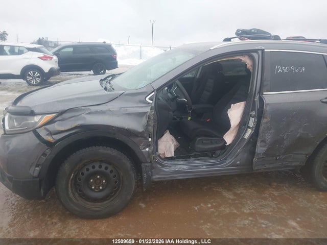 2HKRW2H52JH109047 Honda CR-V EX