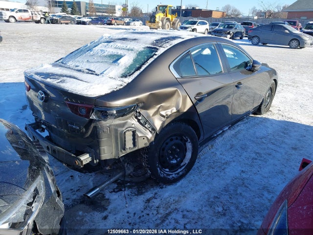 JM1BPBCM7K1124357 Mazda MAZDA3