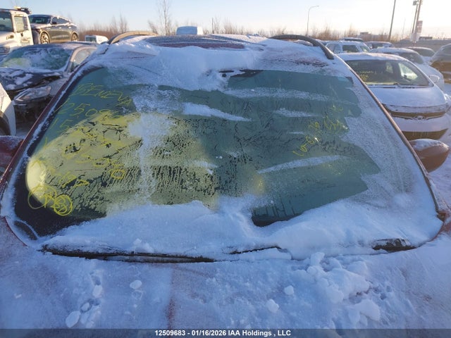1FMCU9GX3FUC15040 Ford ESCAPE SE