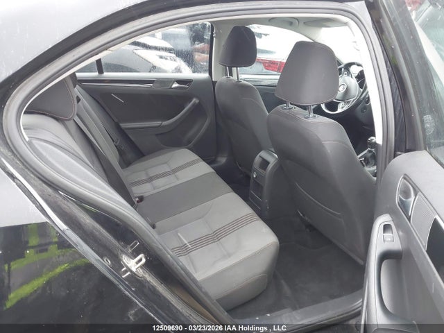 3VWB67AJ8HM326559 Volkswagen JETTA SE