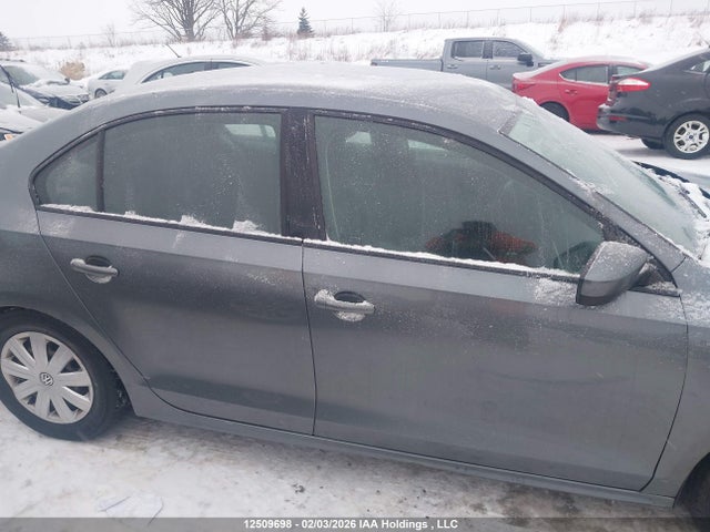 2017 Volkswagen Jetta 1.4 Tsi Trendline+ მანქანა იყიდება აუქციონზე, vin: 3VW2B7AJ3HM381402, აუქციონის ნომერი: 12509698