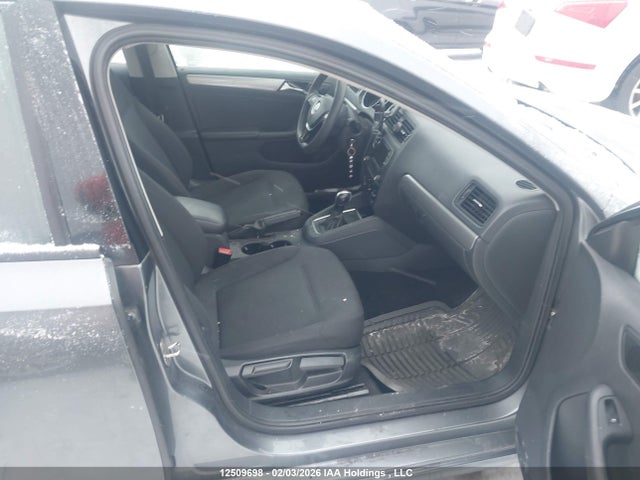2017 Volkswagen Jetta 1.4 Tsi Trendline+ მანქანა იყიდება აუქციონზე, vin: 3VW2B7AJ3HM381402, აუქციონის ნომერი: 12509698
