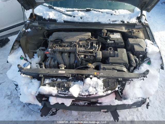 KMHLM4AG1MU075465 Hyundai Elantra Preferred Ivt