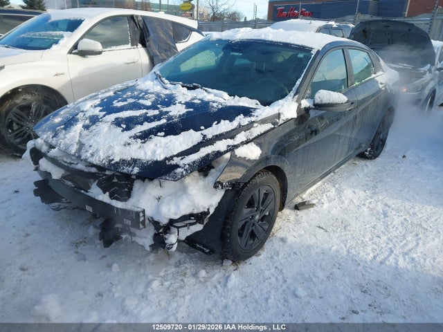 KMHLM4AG1MU075465 Hyundai Elantra Preferred Ivt