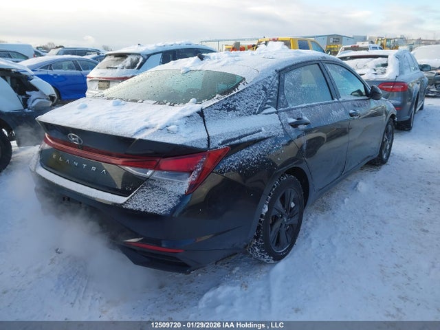 KMHLM4AG1MU075465 Hyundai Elantra Preferred Ivt