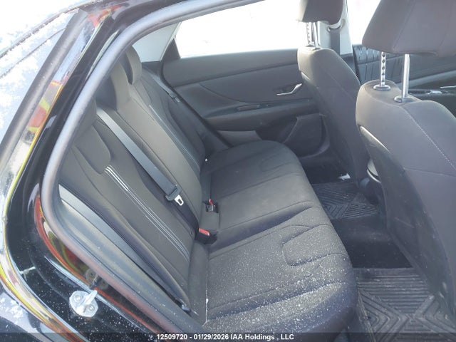 KMHLM4AG1MU075465 Hyundai Elantra Preferred Ivt