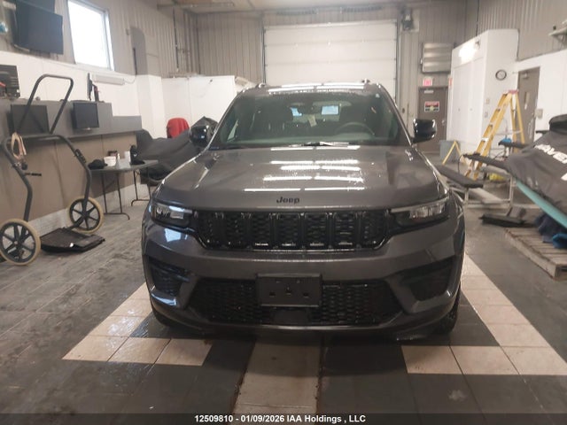 1C4RJHAG3R8514096 Jeep Grand Cherokee Laredo/altitude