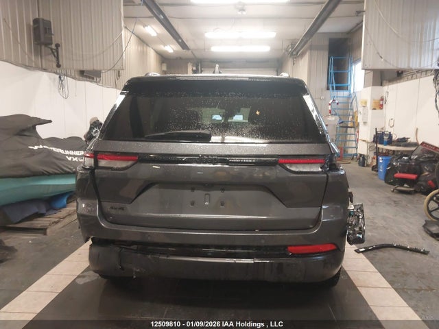 1C4RJHAG3R8514096 Jeep Grand Cherokee Laredo/altitude