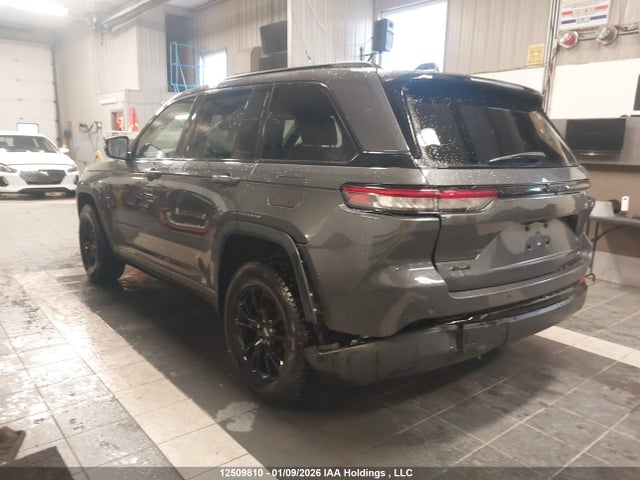 1C4RJHAG3R8514096 Jeep Grand Cherokee Laredo/altitude