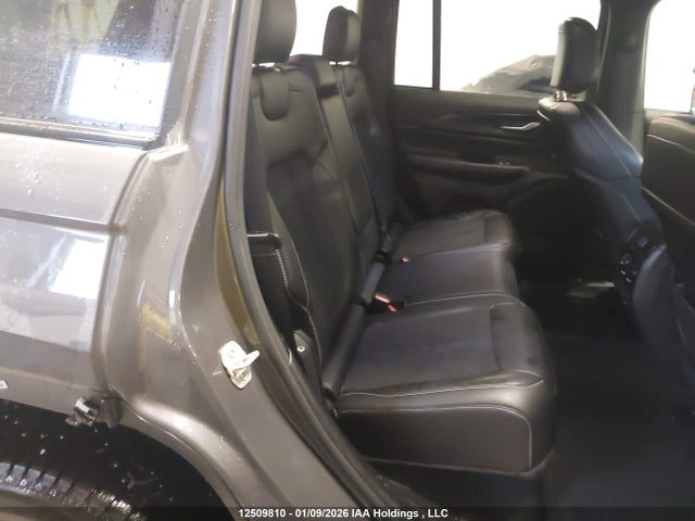 1C4RJHAG3R8514096 Jeep Grand Cherokee Laredo/altitude