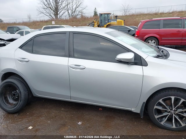 2T1BURHE8JC084061 Toyota COROLLA SE