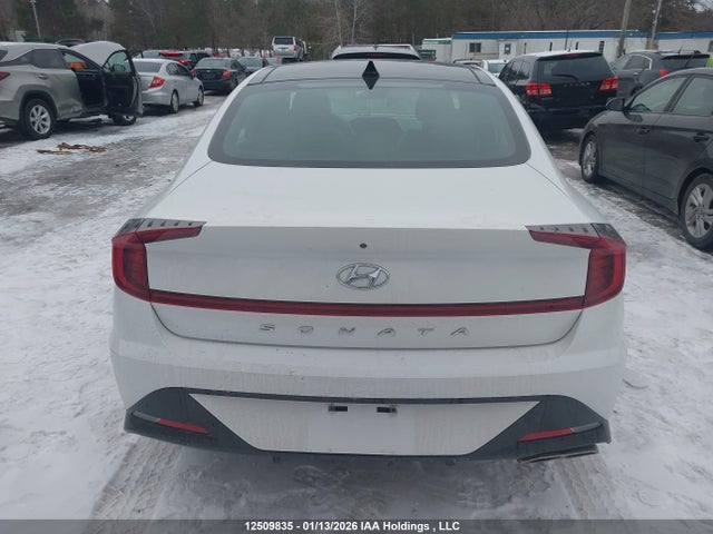 5NPEJ4J22NH138806 Hyundai Sonata Sport 1.6t 4dr