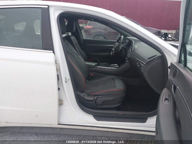 5NPEJ4J22NH138806 Hyundai Sonata Sport 1.6t 4dr