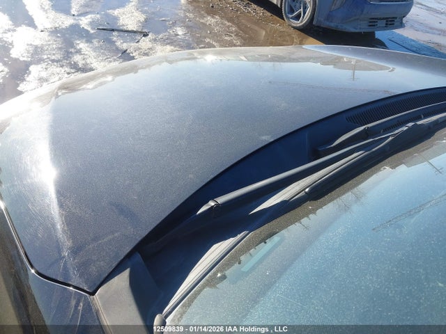 2T3BFREV8FW389376 Toyota RAV4 LE