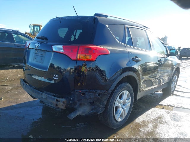 2T3BFREV8FW389376 Toyota RAV4 LE