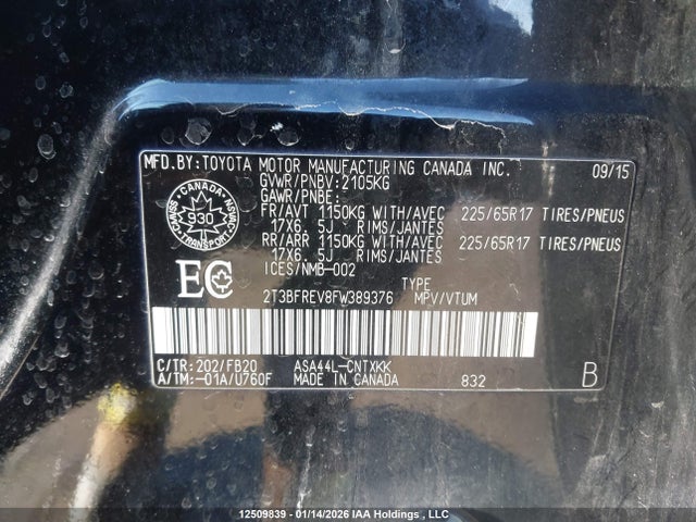 2T3BFREV8FW389376 Toyota RAV4 LE