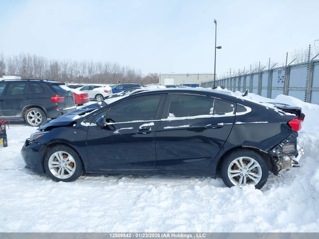 Chevrolet CRUZE LT 2019 1G1BE5SM0K7145632 Image 14