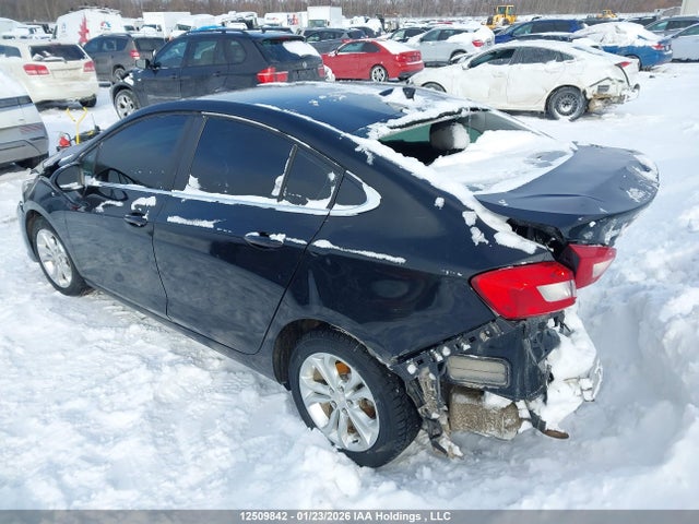 Chevrolet CRUZE LT 2019 1G1BE5SM0K7145632 Image 3