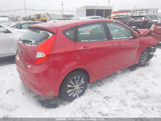 KMHCT5AE6GU242141 Hyundai ACCENT SE