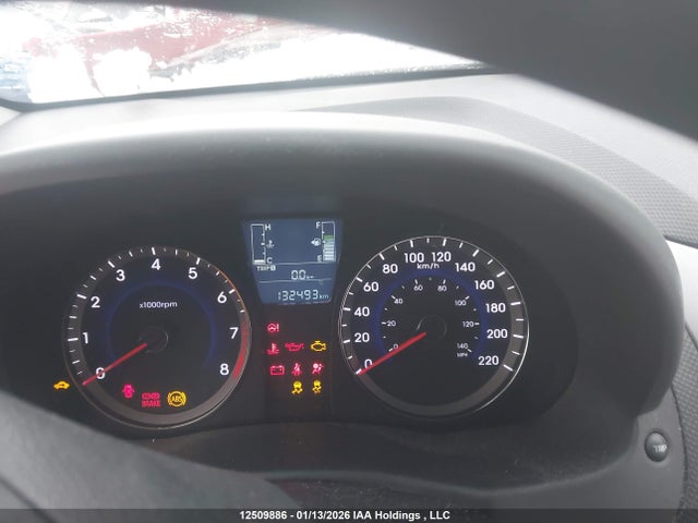 KMHCT5AE6GU242141 Hyundai ACCENT SE