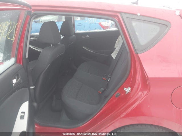KMHCT5AE6GU242141 Hyundai ACCENT SE