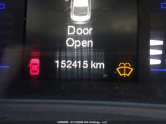 Chrysler 200 LX 2015 1C3CCCFB4FN705818 Image 16