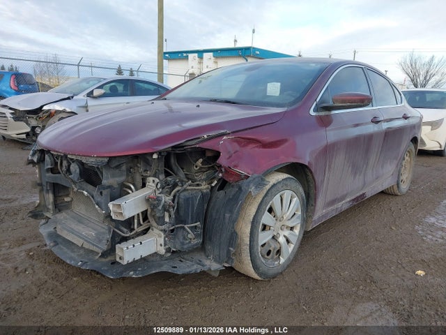 Chrysler 200 LX 2015 1C3CCCFB4FN705818 Image 2