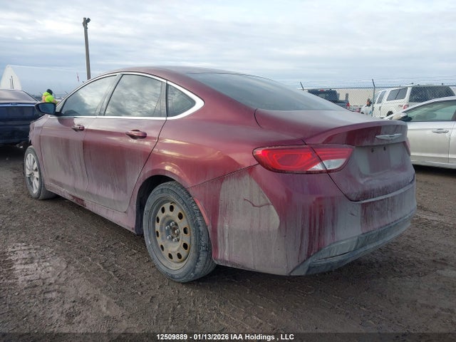 Chrysler 200 LX 2015 1C3CCCFB4FN705818 Image 3