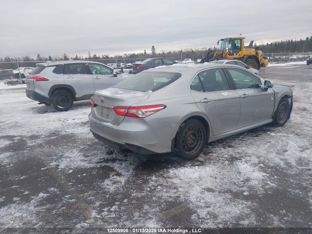 4T1B31HK9JU503821 Toyota Camry Hybrid Le