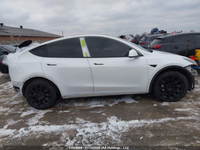 5YJYGDEE6MF078784 Tesla Model Y Long Range
