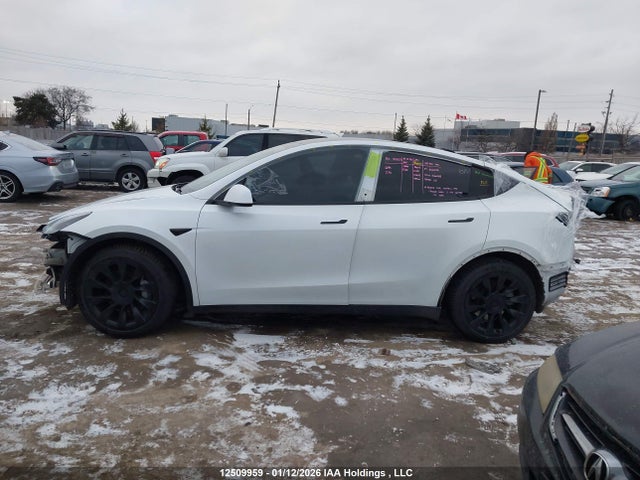 5YJYGDEE6MF078784 Tesla Model Y Long Range