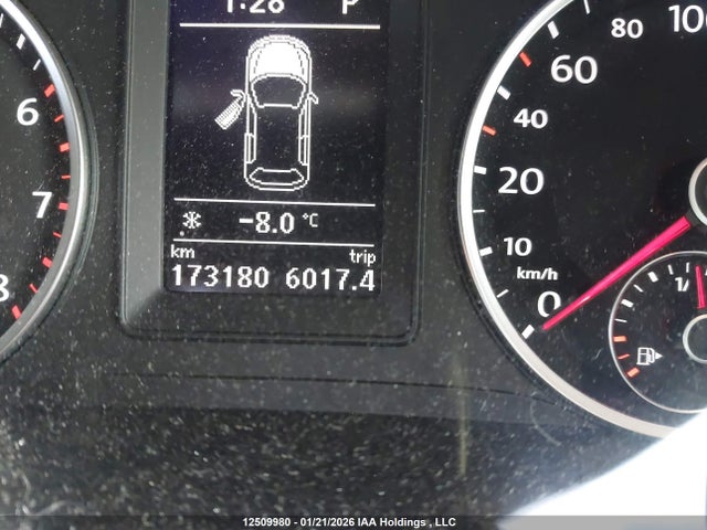 WVGNV7AX6HW504312 Volkswagen Tiguan Wolfsburg
