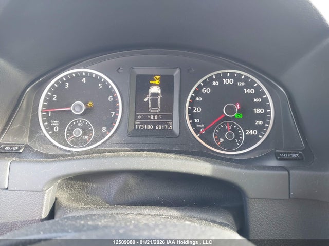 WVGNV7AX6HW504312 Volkswagen Tiguan Wolfsburg
