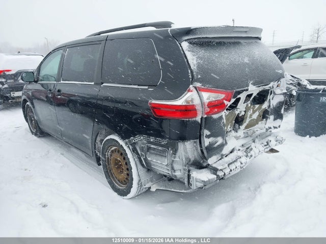 5TDZK3DC3GS731309 Toyota Sienna 7 Passenger
