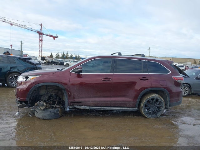 5TDJKRFH2GS327930 Toyota Highlander Xle