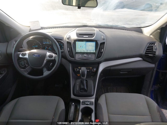 1FMCU0GX9GUC15623 Ford ESCAPE SE
