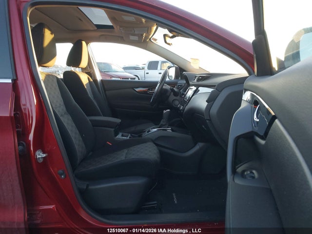 JN1BJ1CR2KW341859 Nissan Qashqai S/sl/sv